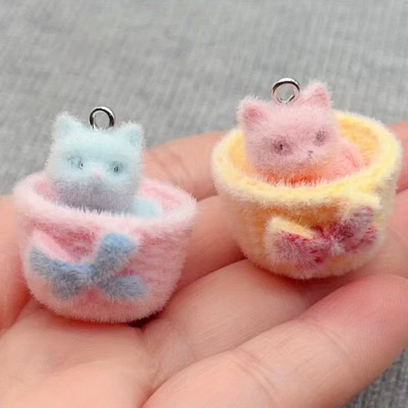 4pcs 3D plush resin cat pendan - огляд і ціна Resin